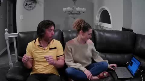 Snapshot of bedroom_king_and_queen chatting on 01-03-25, 02:43 Bedroom king and queen online show from 01-03-25, 02:43