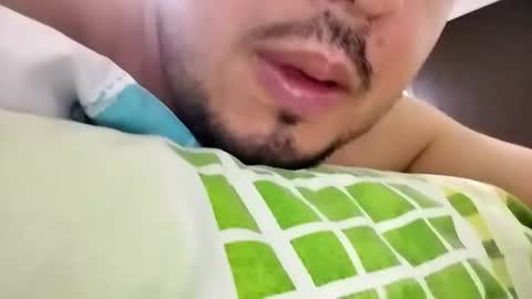 Snapshot of beefypecs_10 chatting on 04-08-26, 01:27 Criss2fer online show from 04-08-26, 01:27