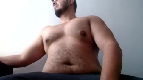 Snapshot of beefypecs_10 chatting on 07-08-26, 10:47 Criss2fer online show from 07-08-26, 10:47