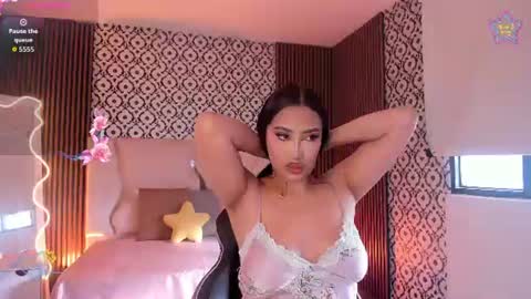 Snapshot of beella_tay1 chatting on 07-01-26, 12:18 BELLA online show from 07-01-26, 12:18