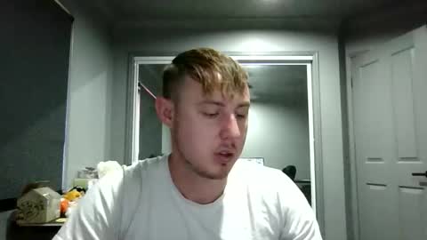 Snapshot of beelzebubxo chatting on 10-08-25, 01:58 beelzebubxo online show from 10-08-25, 01:58