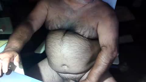 Snapshot of beers19 chatting on 09-13-25, 03:01 beers19 online show from 09-13-25, 03:01