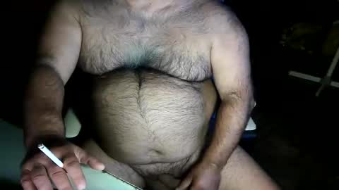 Snapshot of beers19 chatting on 10-13-25, 02:06 beers19 online show from 10-13-25, 02:06