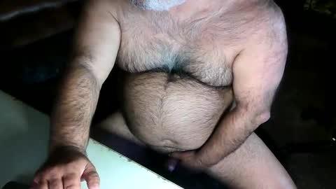 Snapshot of beers19 chatting on 10-23-25, 06:45 beers19 online show from 10-23-25, 06:45