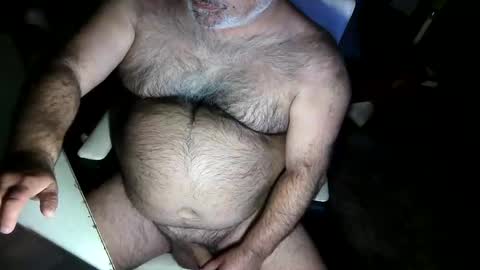 Snapshot of beers19 chatting on 11-15-25, 03:52 beers19 online show from 11-15-25, 03:52