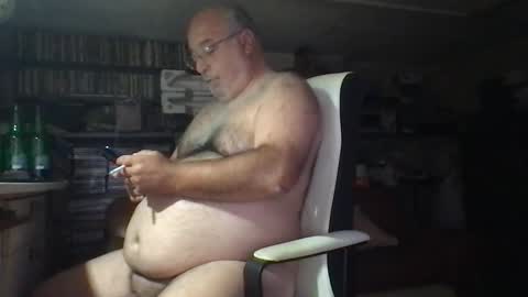 Snapshot of beers19 chatting on 05-10-26, 01:16 beers19 online show from 05-10-26, 01:16