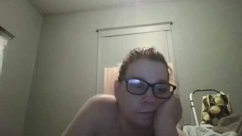 Snapshot of beesmithfield chatting on 05-07-26, 06:46 beesmithfield online show from 05-07-26, 06:46