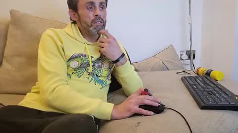 begbestuk online show from 11-05-25, 03:17