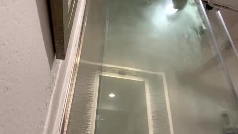 Snapshot of begme88 chatting on 02-03-25, 03:42 begme88 online show from 02-03-25, 03:42