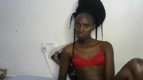 Snapshot of beib_love chatting on 12-13-24, 03:00 beib_love online show from 12-13-24, 03:00