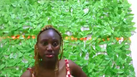 Snapshot of beib_love chatting on 09-20-25, 04:13 beib_love online show from 09-20-25, 04:13