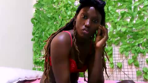 Snapshot of beib_love chatting on 05-19-26, 05:36 beib_love online show from 05-19-26, 05:36