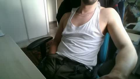 Snapshot of bel7ebite chatting on 01-29-25, 02:21 bel7ebite online show from 01-29-25, 02:21