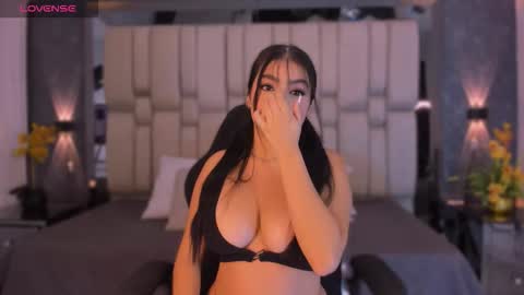 Snapshot of bela_cox chatting on 09-26-25, 11:58 Bela online show from 09-26-25, 11:58