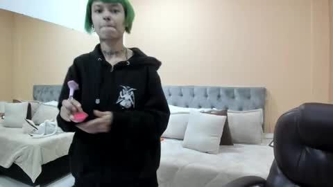 Snapshot of bela_craxkerr chatting on 02-21-26, 12:28 Bela online show from 02-21-26, 12:28