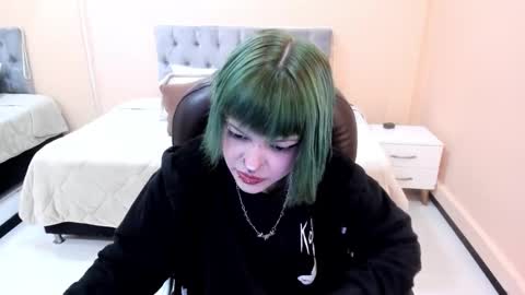 Snapshot of bela_craxkerr chatting on 02-26-26, 01:21 Bela online show from 02-26-26, 01:21