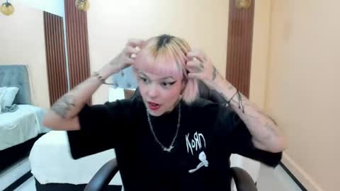 Bela online show from 05-13-26, 12:46
