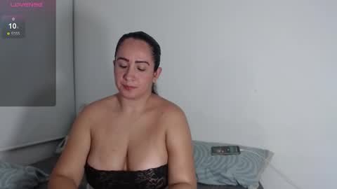 hadid online show from 02-08-26, 03:54