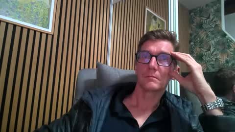 SexFriendFrance online show from 03-25-26, 06:25