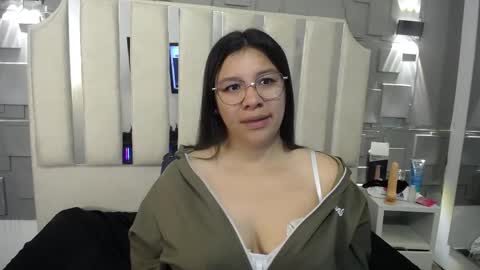 Snapshot of belen_green chatting on 06-05-26, 12:33 Belen online show from 06-05-26, 12:33