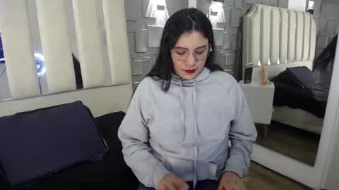 Snapshot of belen_green chatting on 06-19-26, 11:47 Belen online show from 06-19-26, 11:47