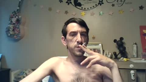 Snapshot of belgianboy33 chatting on 06-14-26, 03:52 Dreamcock online show from 06-14-26, 03:52