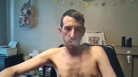 Snapshot of belgianboy33 chatting on 07-10-26, 07:34 Dreamcock online show from 07-10-26, 07:34