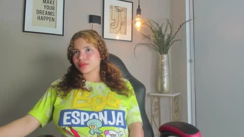 Snapshot of belinda_hills chatting on 12-22-24, 07:21 belinda online show from 12-22-24, 07:21