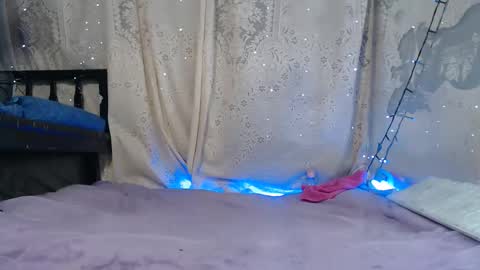 modelo independiente online show from 12-14-24, 02:23