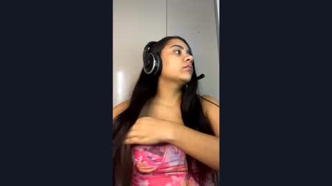 Snapshot of belindafeiner chatting on 03-12-26, 04:35 belindafeiner online show from 03-12-26, 04:35