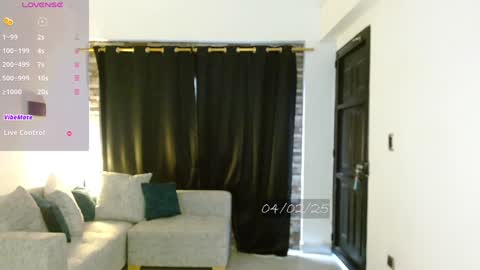   online show from 02-04-25, 12:22