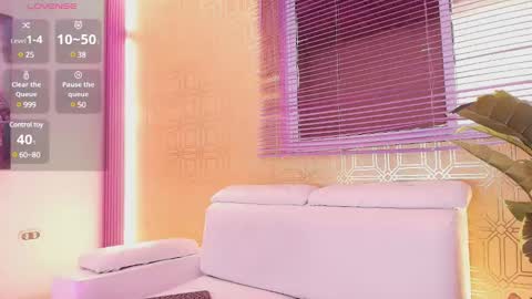 bella19   online show from 01-18-25, 08:09