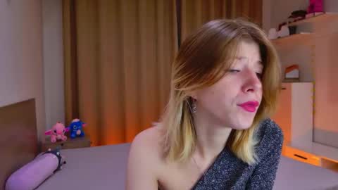 Bella online show from 10-24-25, 11:45