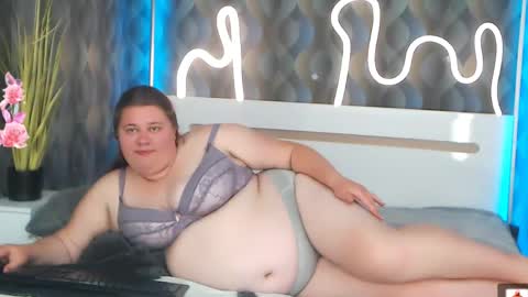 bella_blvack online show from 05-27-26, 05:54