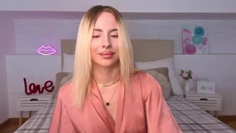 Bella online show from 04-29-26, 07:42
