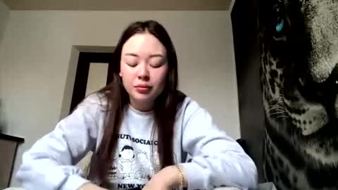 Hanna here Welcome  online show from 03-18-26, 01:53