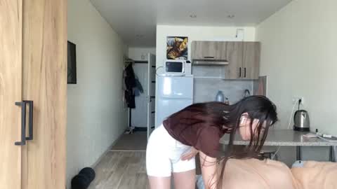 Snapshot of bella_gasp chatting on 06-29-26, 10:15 Jane online show from 06-29-26, 10:15