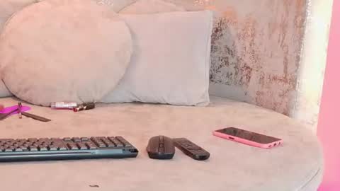 Snapshot of bella_moonlight_cr chatting on 07-14-26, 03:33 BELLA online show from 07-14-26, 03:33