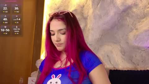 Snapshot of bella_mush chatting on 06-06-26, 10:25 BELLA online show from 06-06-26, 10:25
