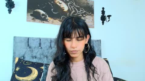 Bella online show from 10-23-25, 01:16