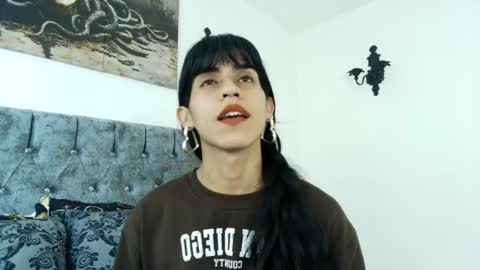 Snapshot of bella_poisonous chatting on 02-20-26, 01:24 Bella online show from 02-20-26, 01:24