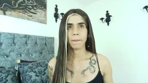 Snapshot of bella_poisonous chatting on 07-11-26, 02:03 Bella online show from 07-11-26, 02:03