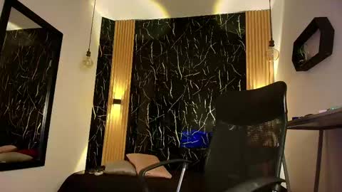     online show from 04-15-26, 08:09