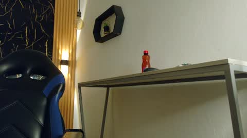 Snapshot of bella_salvatore chatting on 07-09-26, 08:13 online show from 07-09-26, 08:13