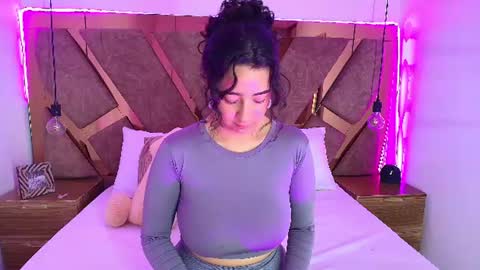 Bella Swwan  online show from 07-05-26, 10:50