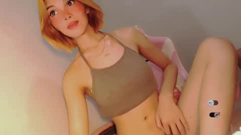 Bella online show from 02-22-25, 06:28