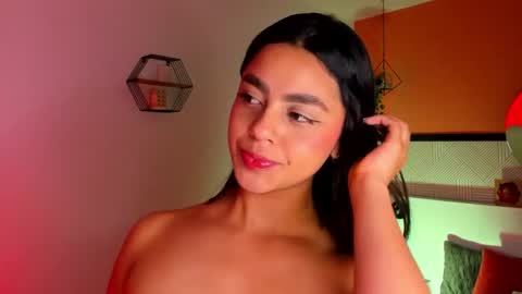 BELLA online show from 04-17-26, 06:44