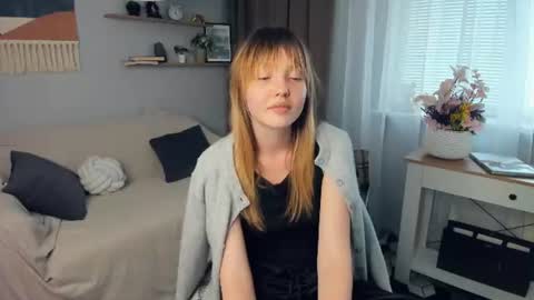 Snapshot of bella_well chatting on 06-25-26, 02:21 call me just Bella ok online show from 06-25-26, 02:21