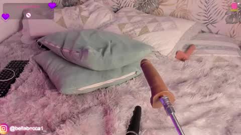 Snapshot of bellaa_becca chatting on 01-10-25, 09:53 Bella Becca online show from 01-10-25, 09:53