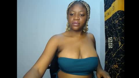Snapshot of bellababy7 chatting on 04-30-26, 05:52 bella online show from 04-30-26, 05:52